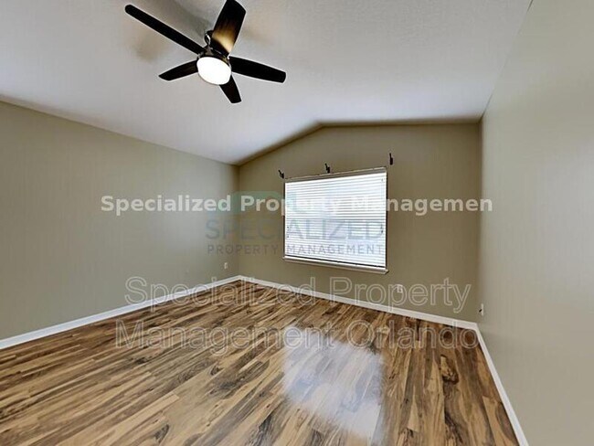 Building Photo - 805 W Smith St