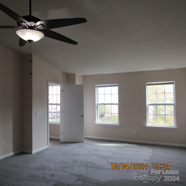 Building Photo - 16628 Broadwing Pl