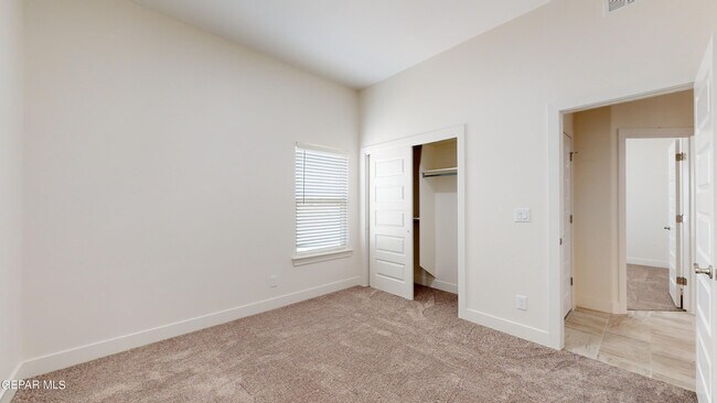 Building Photo - 440 Soleil Rd