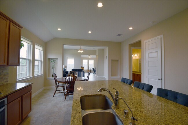 Building Photo - 24610 Windmill Canyon Ln