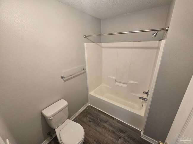 Building Photo - 4873 La Casa Cir