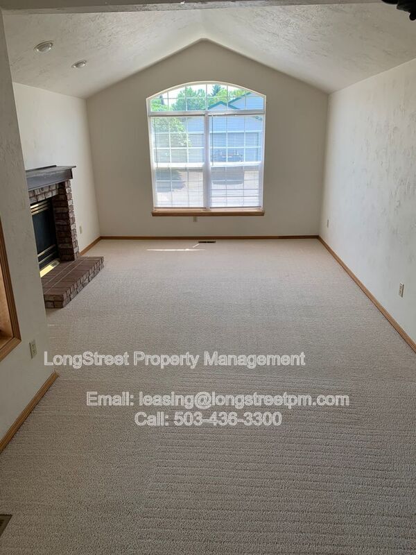 Building Photo - 3044 NE Glacier Way