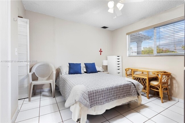 Building Photo - 4500 NW 5th St