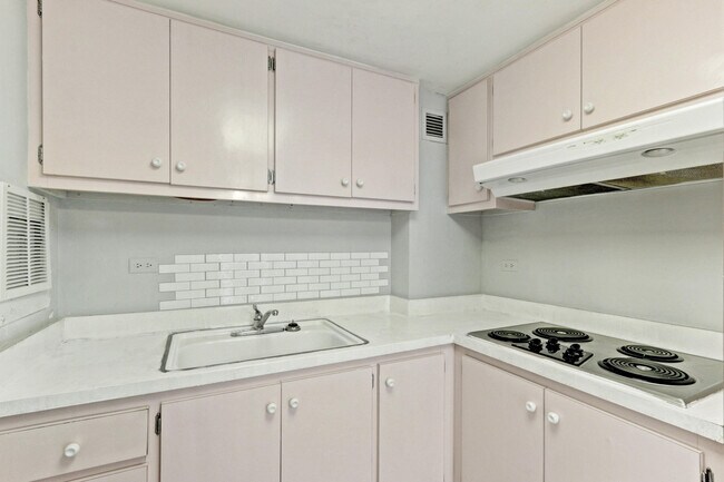 Building Photo - 2800 N Flagler Dr