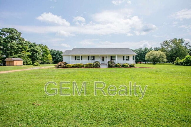 Building Photo - 15617 Mockingbird Ln