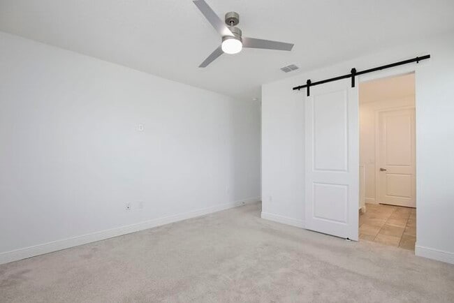 Building Photo - Charming 3/2.5 Courtyard Home with Loft & ...