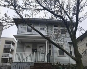 Building Photo - 20 Meacham St