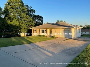 Building Photo - 501 NE 88th St