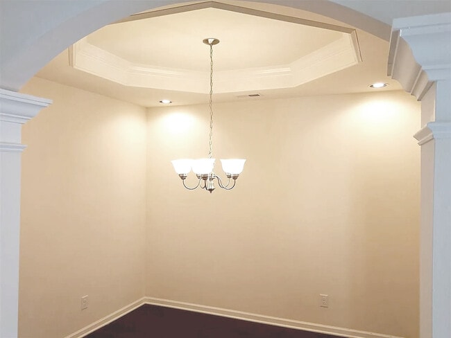 Building Photo - 509 Whitworth Ln