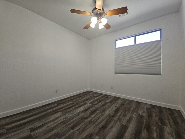 Building Photo - 1701 E Kramer St