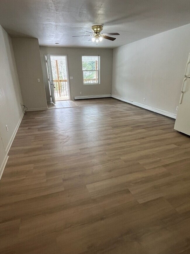 Building Photo - 3355 Whitehall Rd