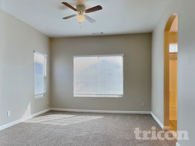 Building Photo - 9615 Stoney Creek Way