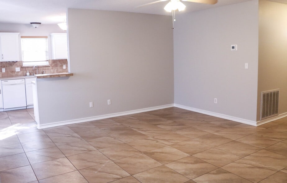 Living Room - 1013 Cupertino St