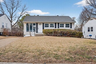 Building Photo - 437 Lancashire Rd