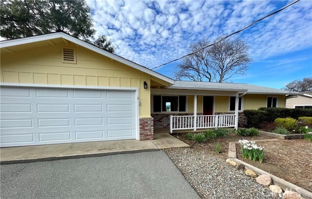 Building Photo - 2245 Westlake Dr