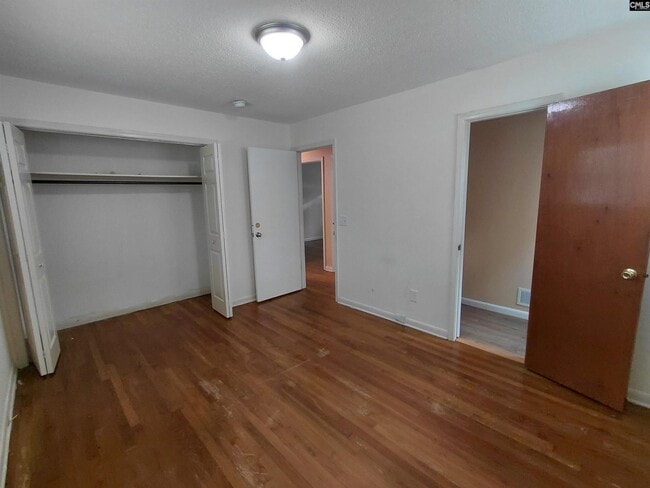 Building Photo - 224 Hickory Ridge Dr