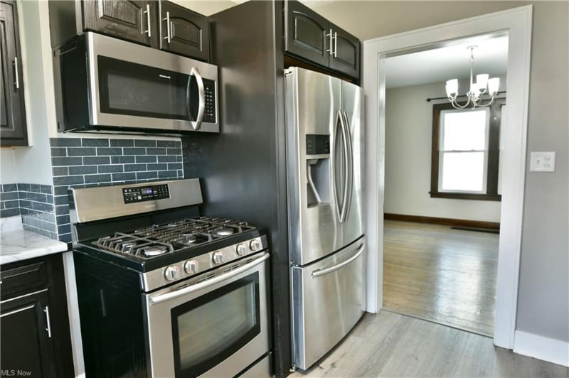 Building Photo - 223-225-225 E Liberty St