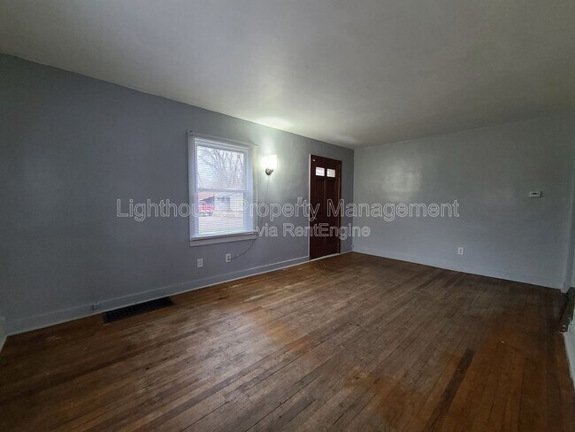 Building Photo - 1387 Hurd Ave
