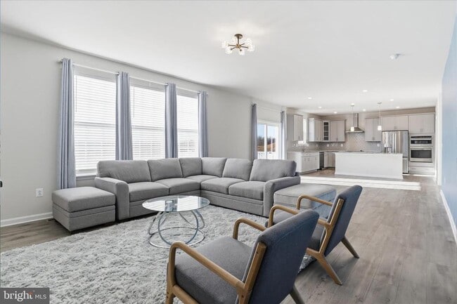 Building Photo - 889 Barksdale Dr