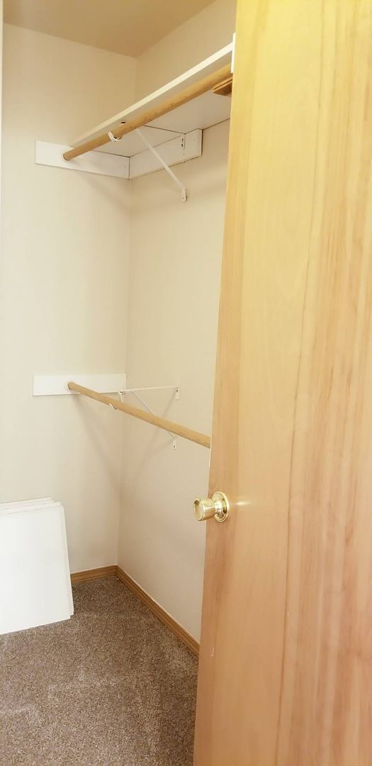 Building Photo - Refreshed and Move in ready 04/20/2026 - 4 bedrooms in Lacey - North Thurston School district.