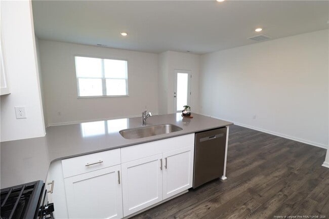 Building Photo - 374 Freestall Dr