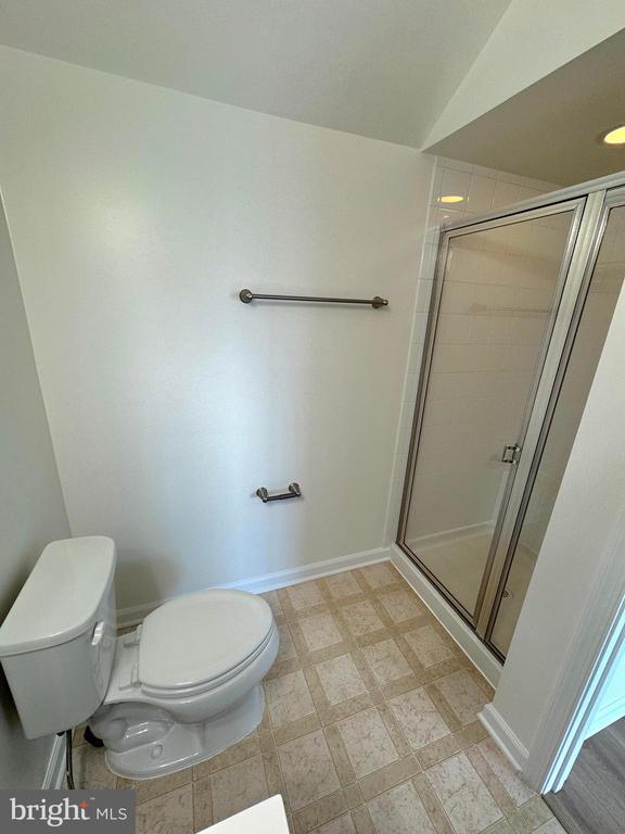 Building Photo - 9160 Landon House Ln