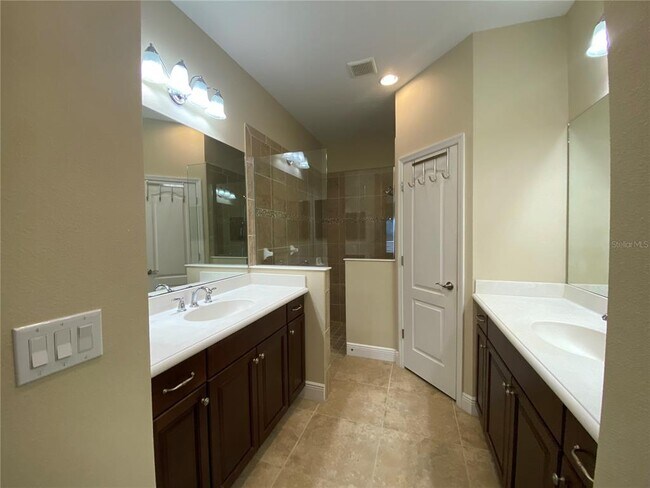 Building Photo - 1387 Backspin Dr