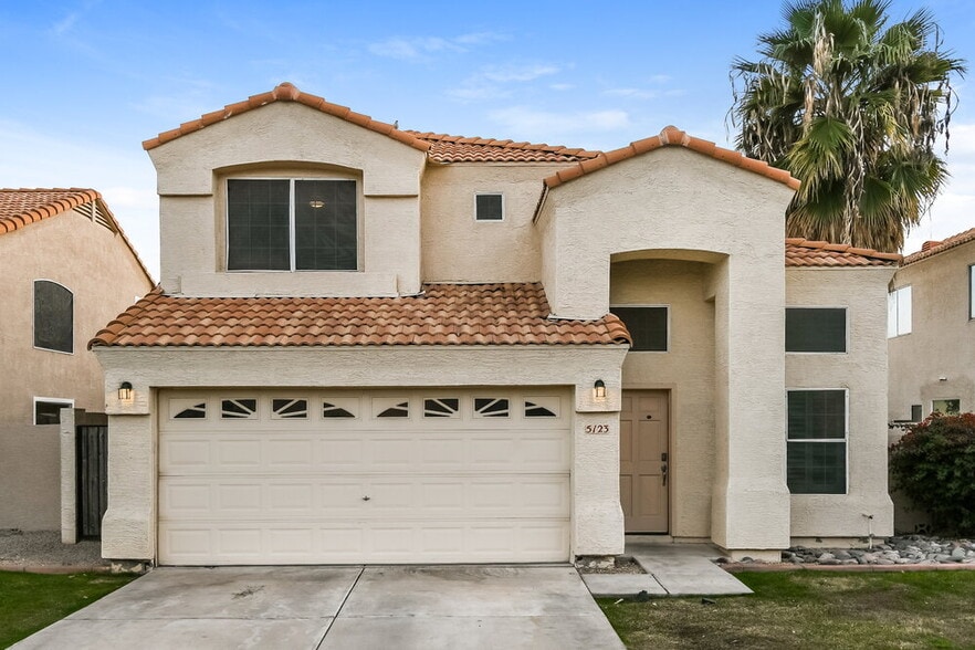 Primary Photo - 5123 E Dragoon Ave