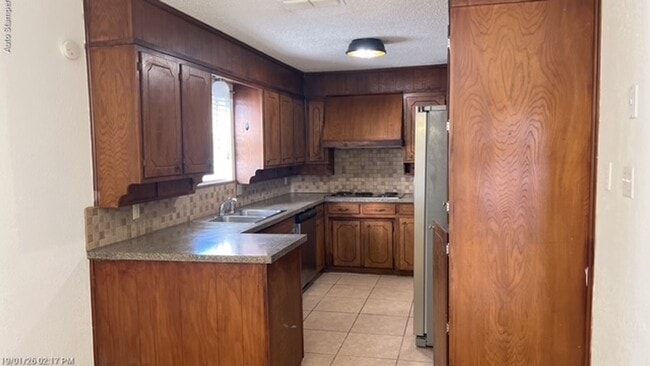 Building Photo - 905 Rose St