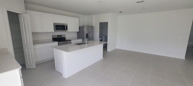 Building Photo - 3602 Hardman Dr