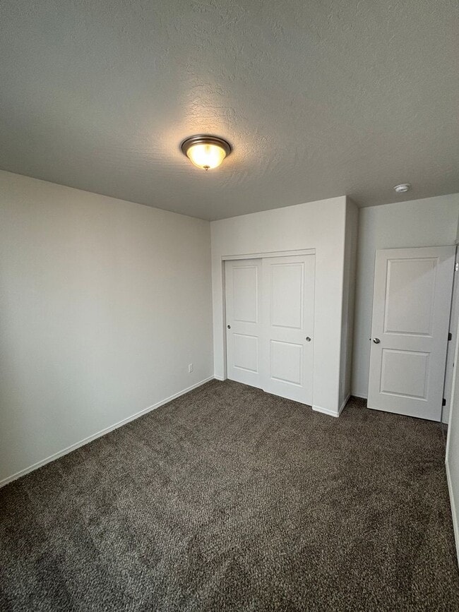 Building Photo - 3624 N Britton Rd