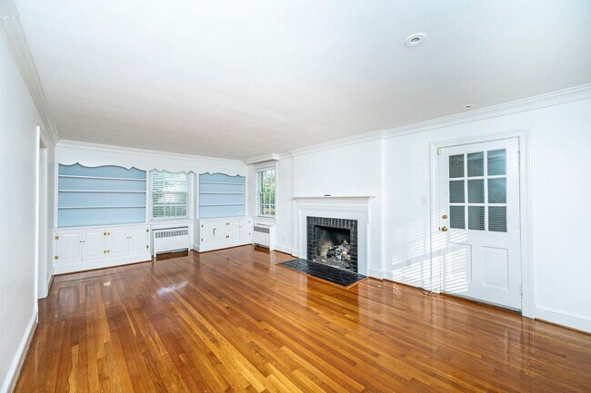 Building Photo - Traditional Cape Cod Charm Meets Henrico C...