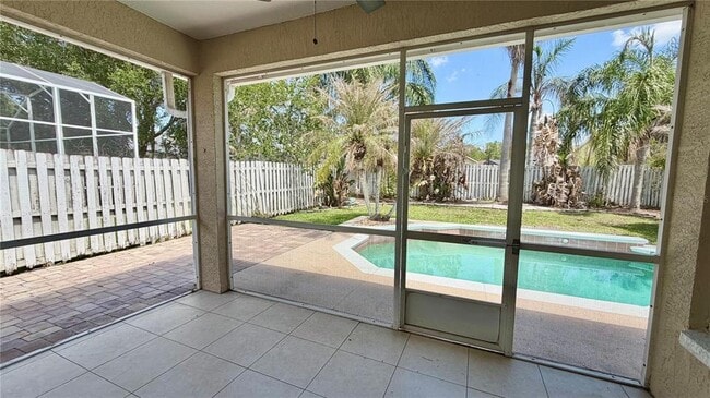 Building Photo - 4860 Chalfont Dr