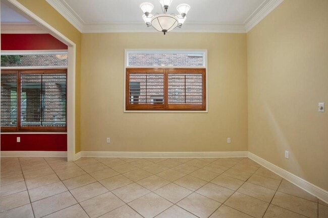 Building Photo - 7516 Pinehurst Ct
