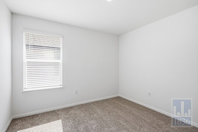 Building Photo - 1832 Buntline Hitch Dr