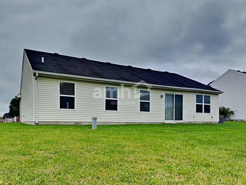 Building Photo - 8676 Sweetbriar Ct