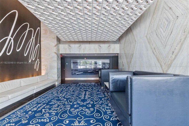 Building Photo - 325 Biscayne Blvd