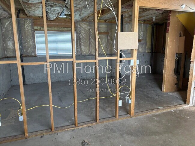 Building Photo - 2986 W 2300 S