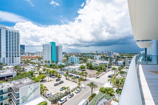 Building Photo - 701 S Fort Lauderdale Beach Blvd