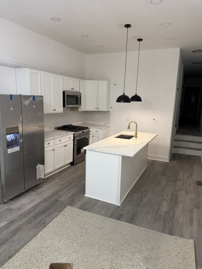 Building Photo - 2710 Pulaski Hwy