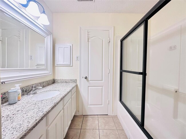 Building Photo - 7419 San Morino Dr