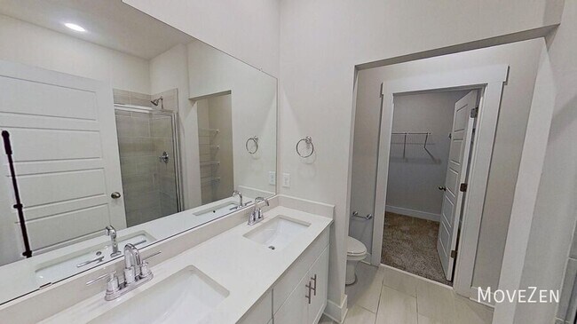 Building Photo - 132 Bromes Wy