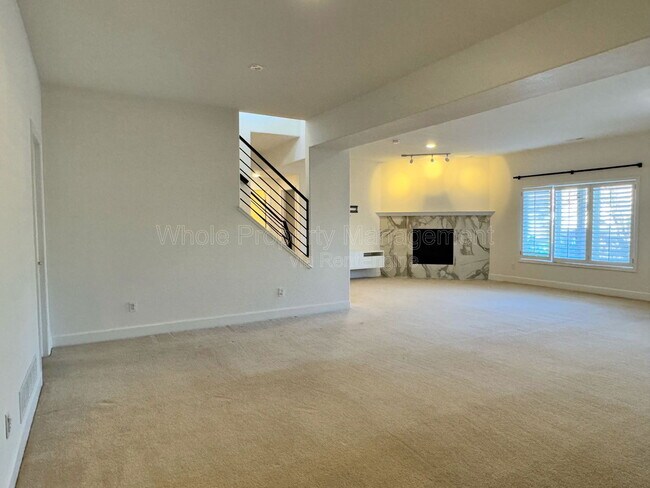 Building Photo - 14973 W 32nd Dr