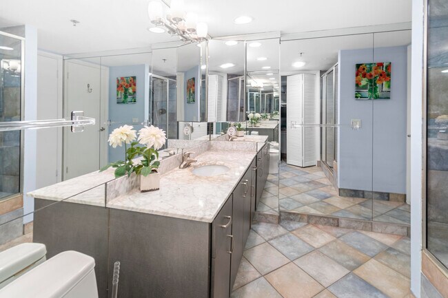 Building Photo - 4750 S Ocean Blvd