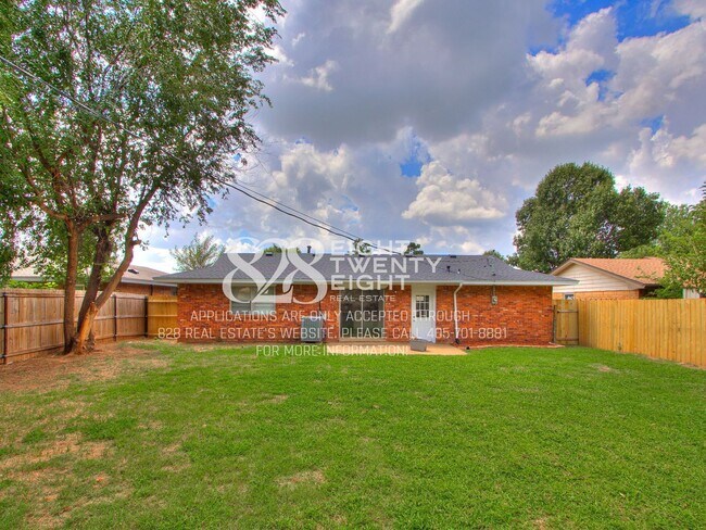 Building Photo - 8129 NW 28th Terrace