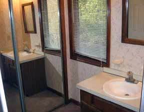 Building Photo - 3 bedroom / 2.5 bathroom ~ Townhome in Hunter's Creek *Unit has a GREAT LOFT!