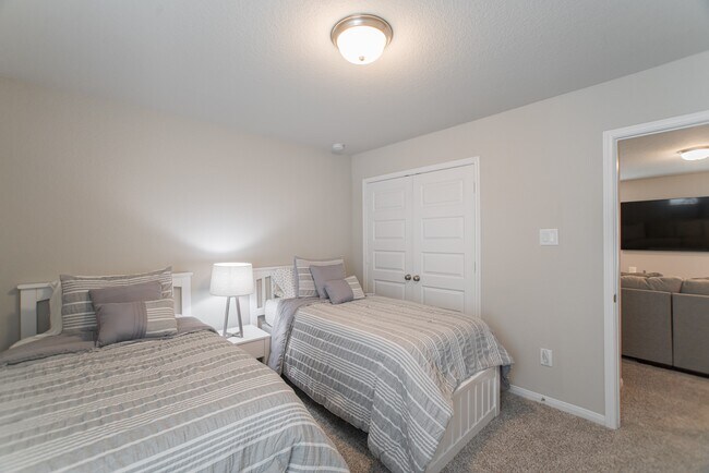 Building Photo - 17542 Rosette Grass Dr