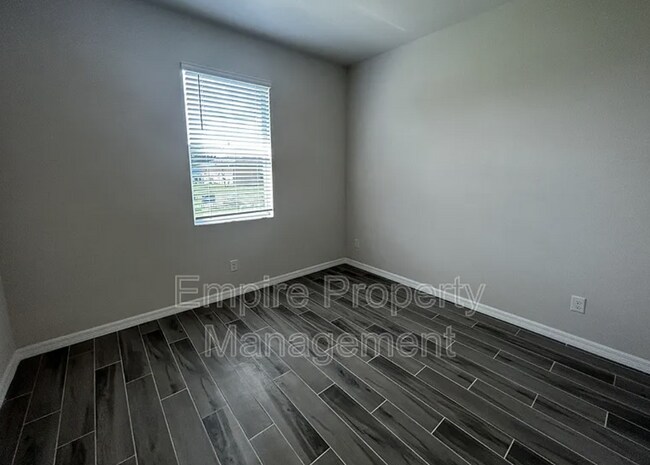 Building Photo - 4 Bedroom 2 bathroom 3 Car Garage NE Cape ...