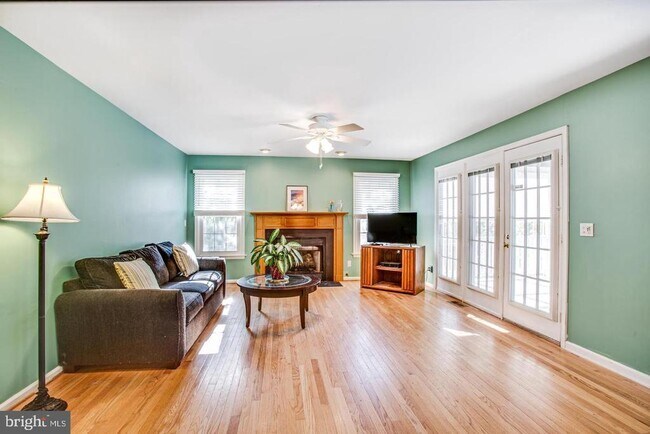 Building Photo - 201 Anchor Cove