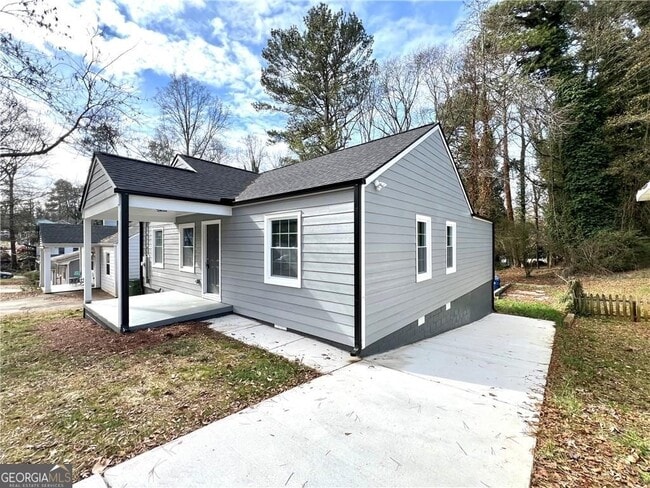 Building Photo - 1271 Lorenzo Dr SW